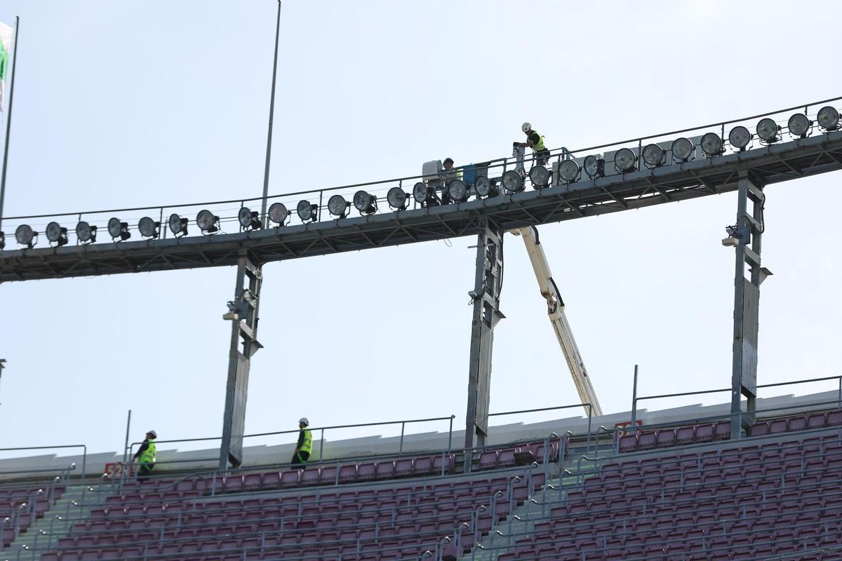 Colocación de la primera piedra del futuro Camp Nou
