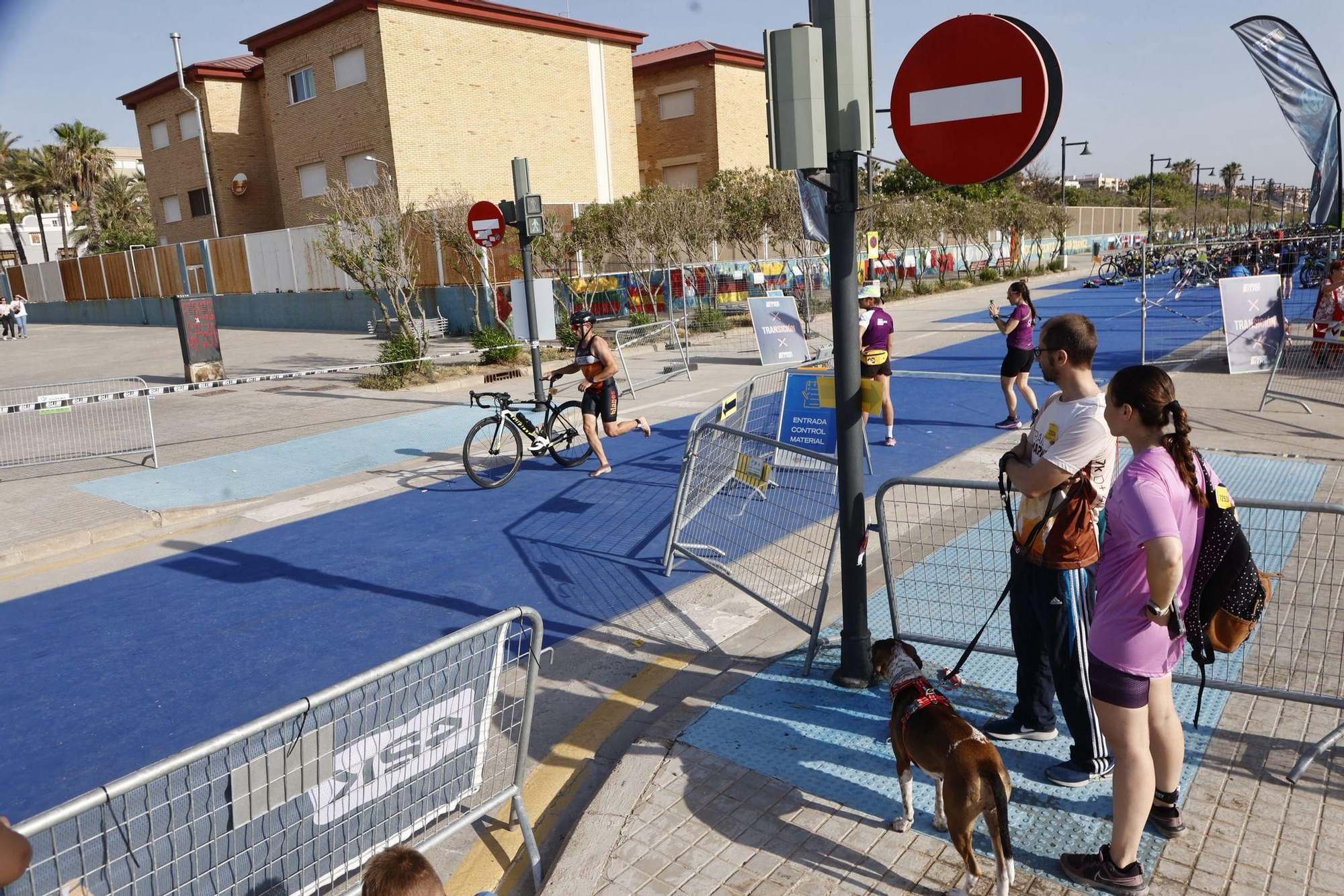 Las mejores imágenes del Mediterránea Triatlón de València