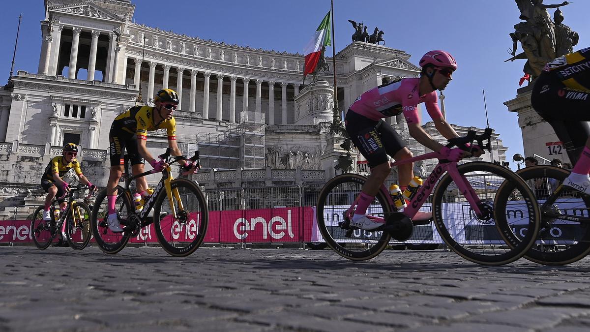 Roglic se proclama en Roma vencedor del Giro de Italia; última etapa para Cavendish