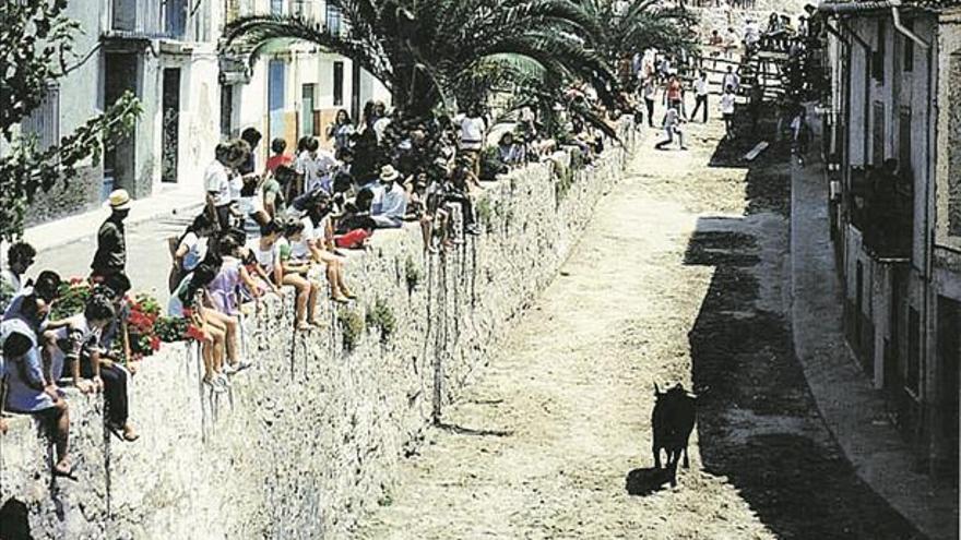 Orpesa recupera los actos taurinos en el casco antiguo tras casi 40 años