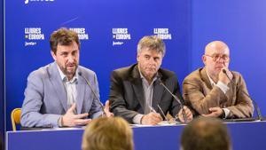 Carles Puigdemont comparece en Bruselas junto a Toni Comín y Gonzalo Boye