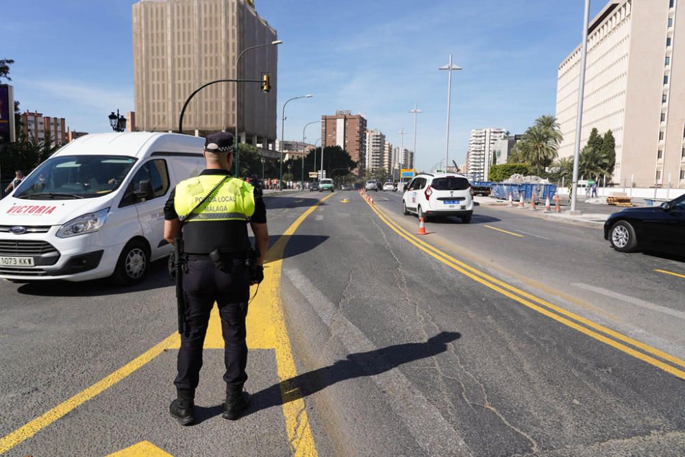 El avance de las obras del metro de Málaga en los tramos entre El Perchel y Atarazanas ha permitado que este lunes la avenida de Andalucía recupere los dos sentidos y que la Alameda de Colón cambie la circulación, permitiéndose únicamente en dirección sur, hacia la avenida Manuel Agustín Heredia, como estaba en 2015.