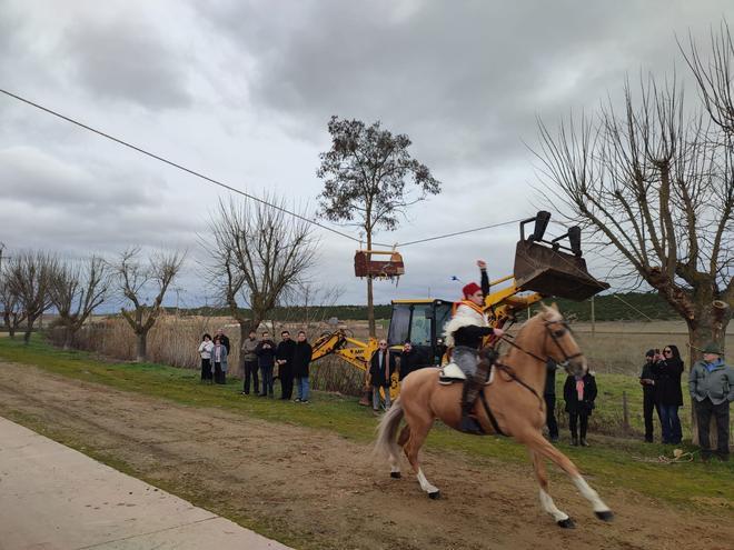 GALERÍA | Los quintos de Torres del Carrizal, a la carrera