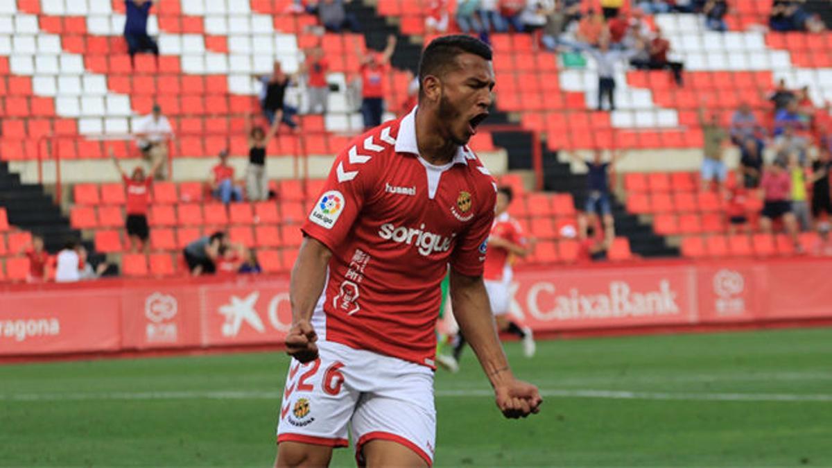 El Nàstic consigue remontar al Elche un 0-3 en contra