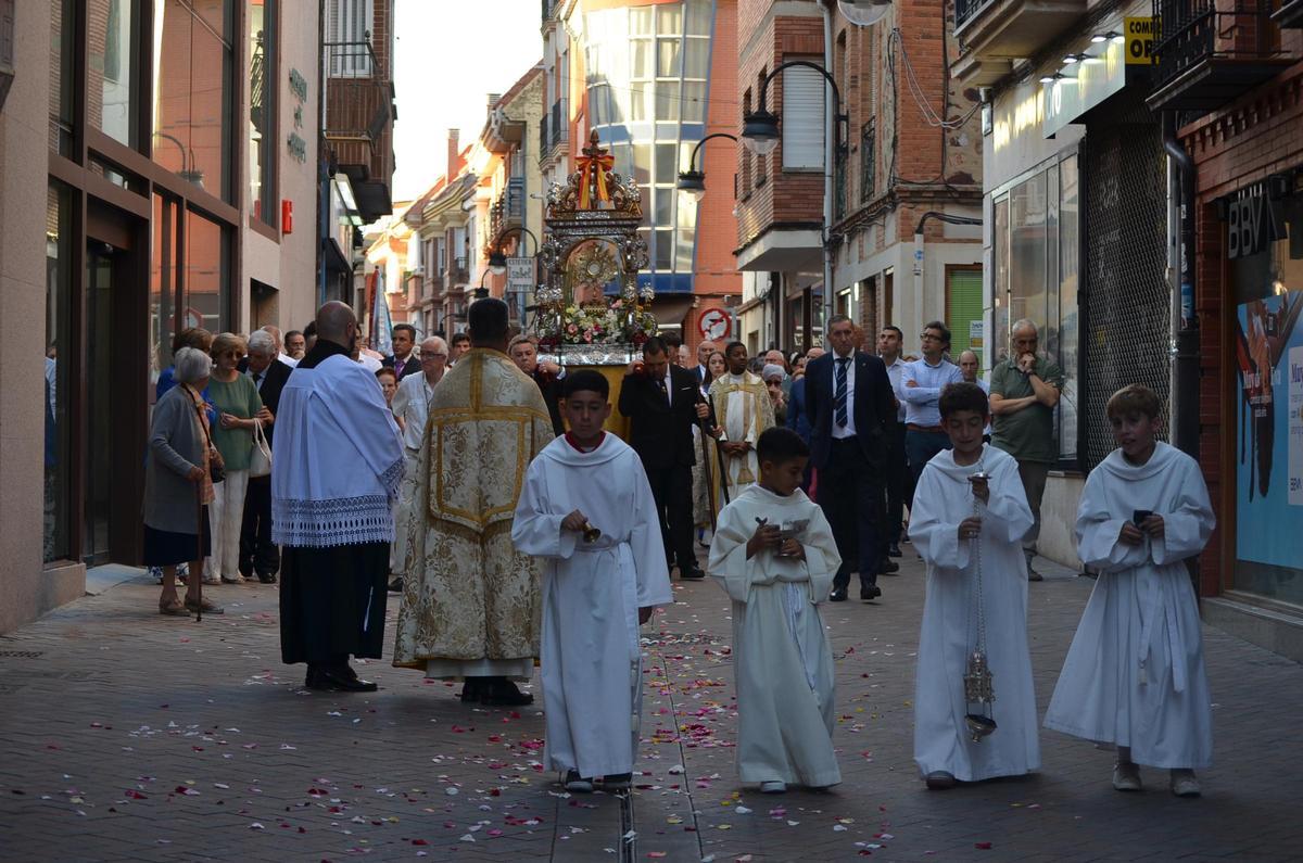 GALERÍA | La procesión del Corpus de Benavente, en imágenes GALERÍA | La procesión del Corpus de Benavente, en imágenes