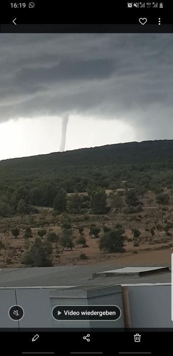 Unwetter auf Mallorca mit Hagel und Windhosen vor der Küste