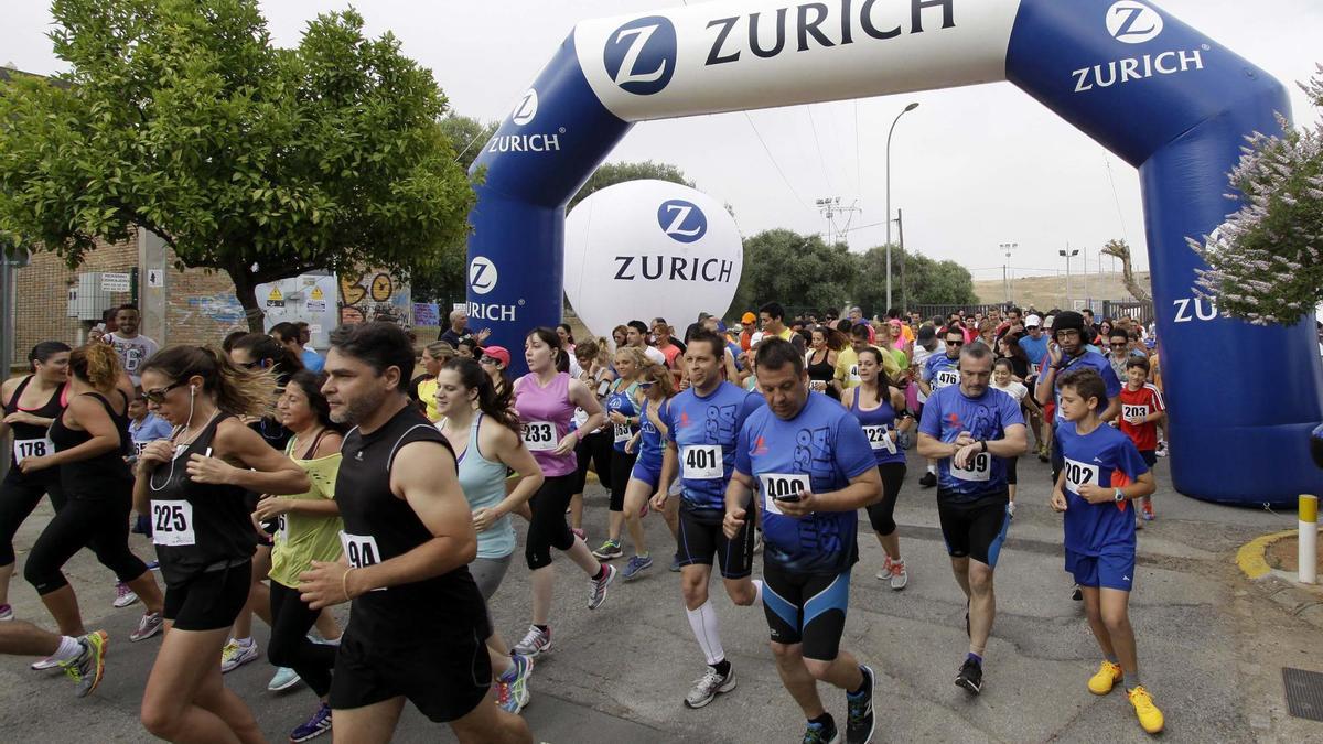 Salida de la carrera en una espléndida mañana. / Fotos: José Luis Montero