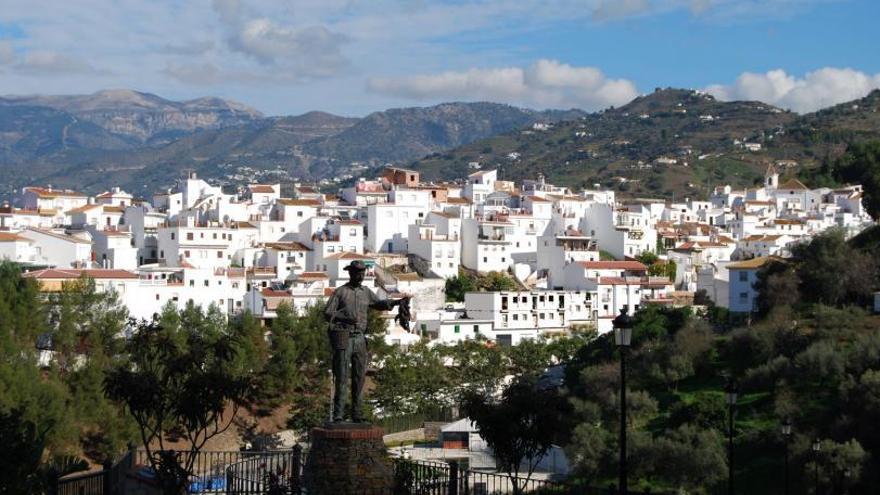 Sayalonga, uno de los municipios que no cuenta con sucursal bancaria.