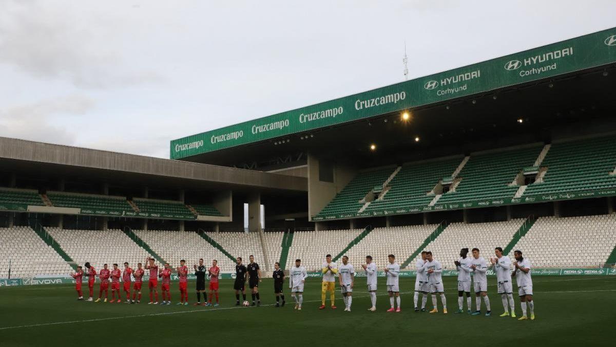 El Arcángel, antes del inicio de un encuentro del Córdoba CF, la pasada temporada.