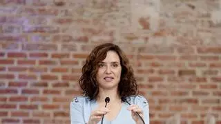 Ayuso concentra el 60% de los presupuestos de 2027 en sanidad y educación con los médicos y los profesores en huelga