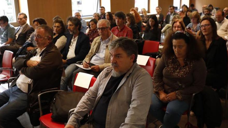 Asistentes a la jornada institucional celebrada en Oviedo con motivo del Día de la Salud Mental. | Luisma Murias