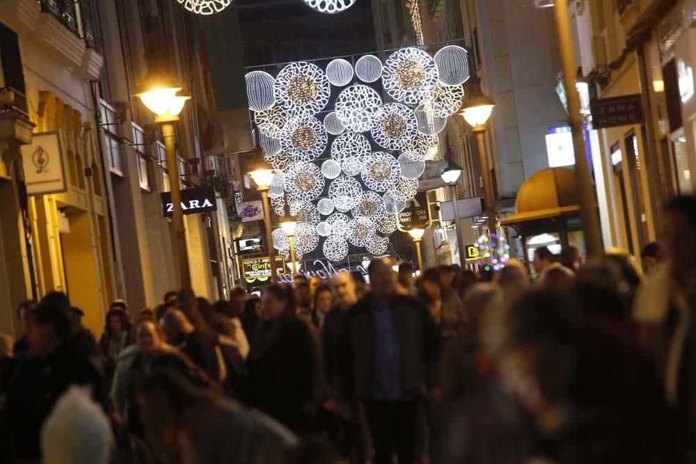 La luz de la navidad ya ilumina el centro