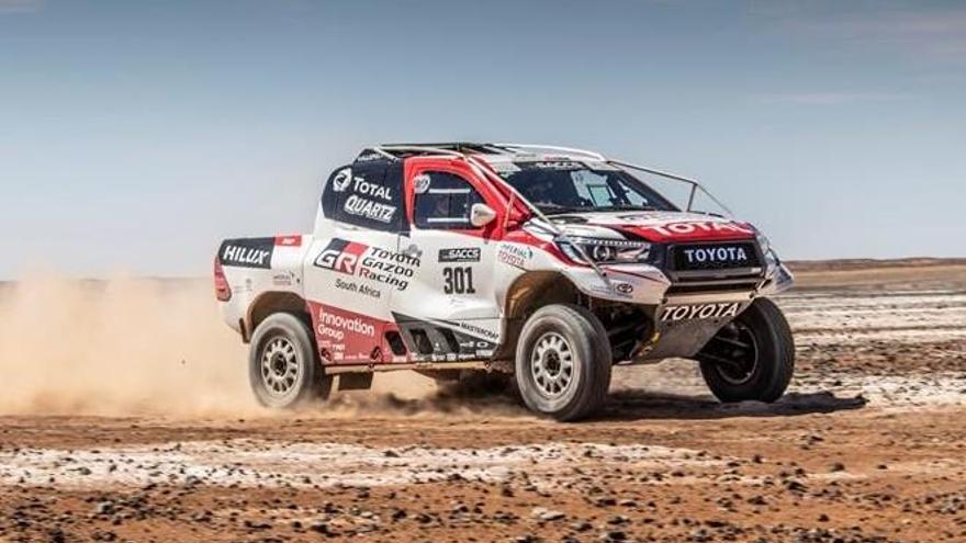 Alonso prueba en Suráfrica el Toyota con el que aspira al Dakar