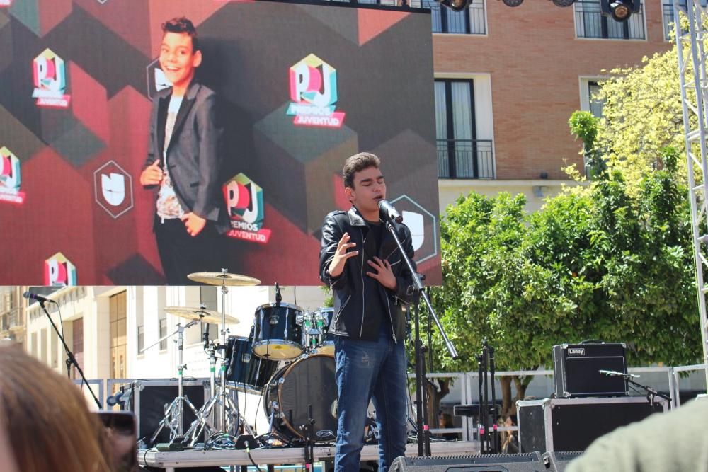 Las imágenes del festival solidario Soles de Málaga en la calle Alcazabilla.