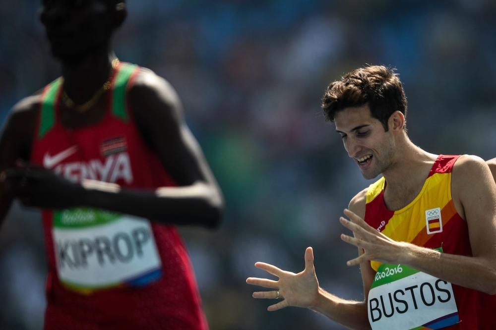 David Bustos pasa a semifinales de 1.500