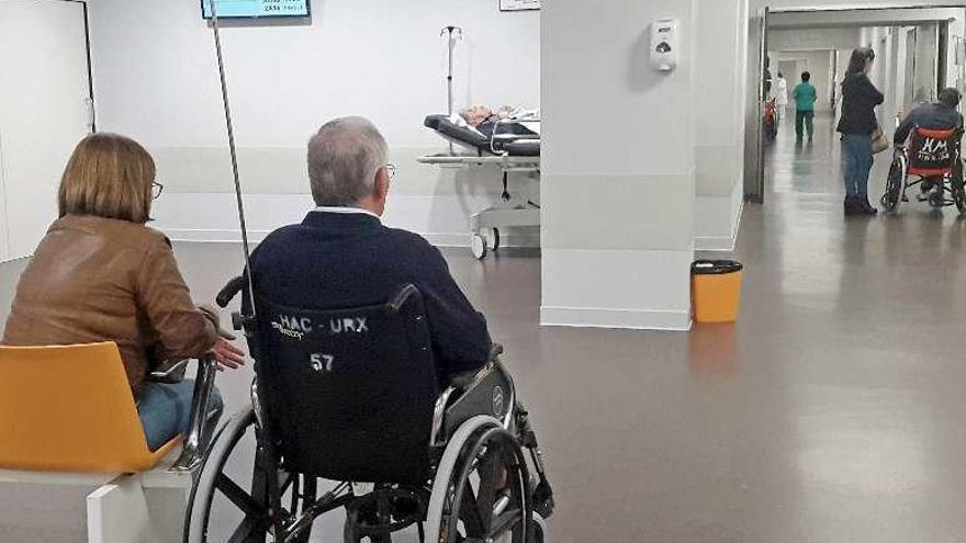 Sala de espera de pacientes en urgencias del Cunqueiro. // FdV