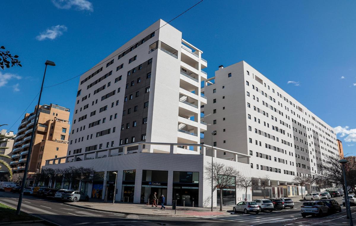 El residencial Les Naus cuyos bajos se han podido vender a precio libre.