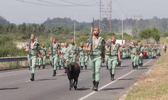 Más de 2.800 militares (y un carnero) comienzan los ensayos para el Día de las Fuerzas Armadas en Plisan