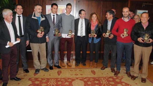 De izquierda a derecha Manel Fernández, Pedro Costa, Agustín Rodríguez, Adrián Díaz, Diego Lamas, Abel Caballero, Sara Tui, Antonio Collazo, Jorge González y Carlos Movilla. // FdV