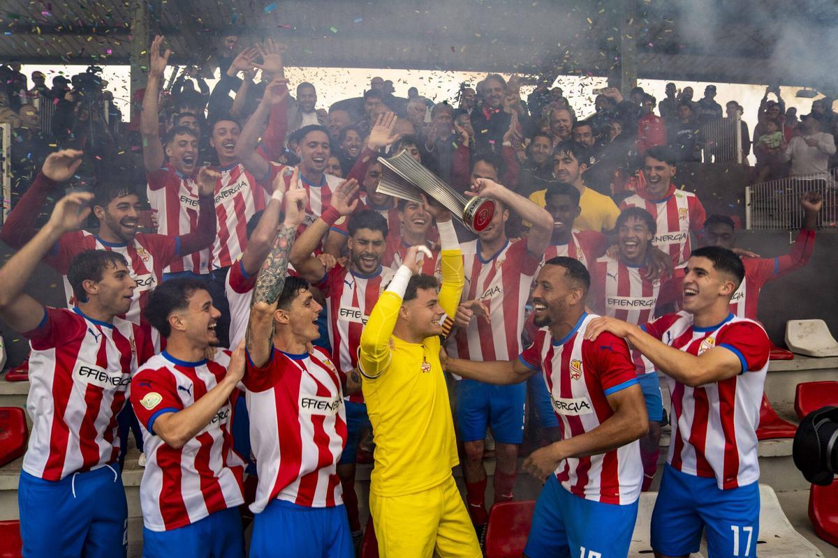 Així ha celebrat el CE Manres el títol de Lliga