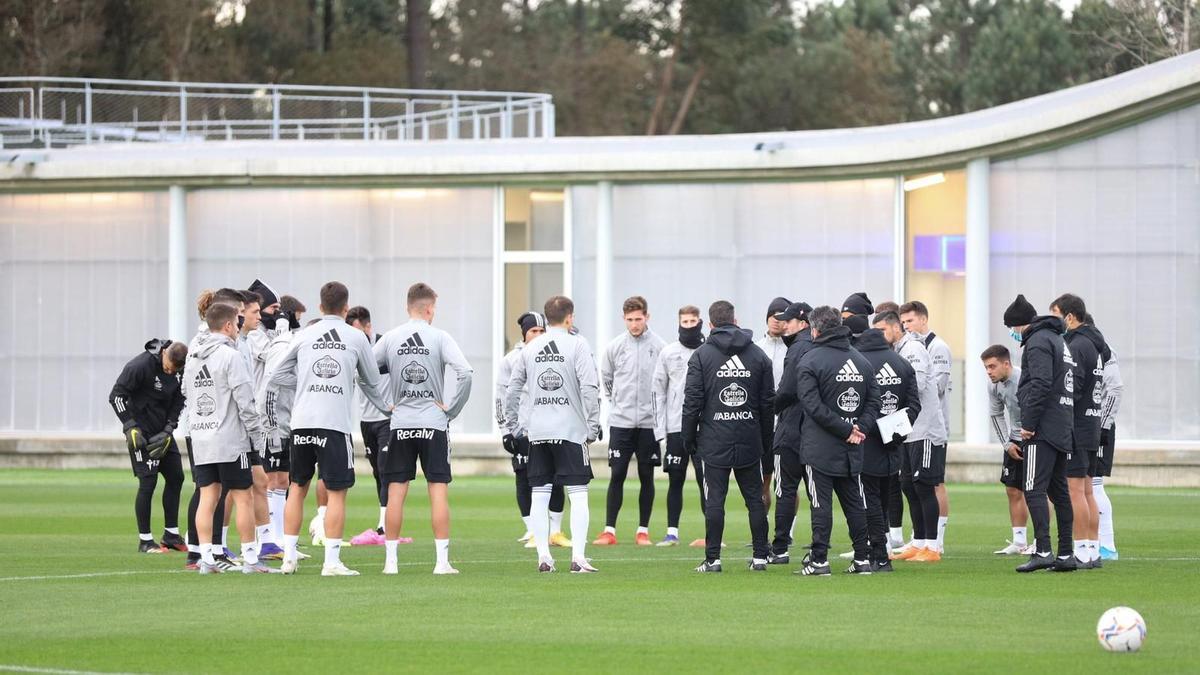 El Celta entrena por primera vez en la ciudad deportiva 'Afouteza'