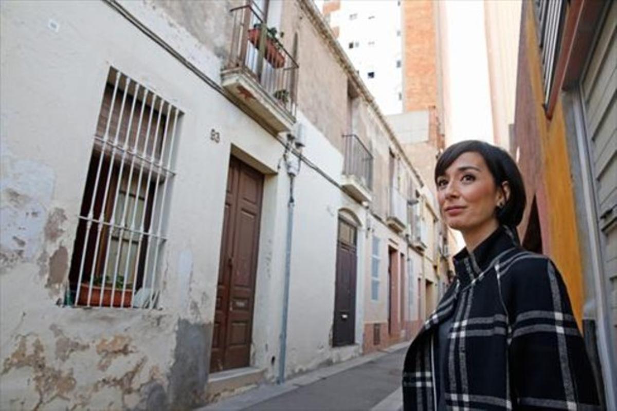 La periodista Judith Antequera, al carrer de Baliarda, on va viure fins als 23 anys. La periodista Judith Antequera, al carrer de Baliarda, on va viure fins als 23 anys.