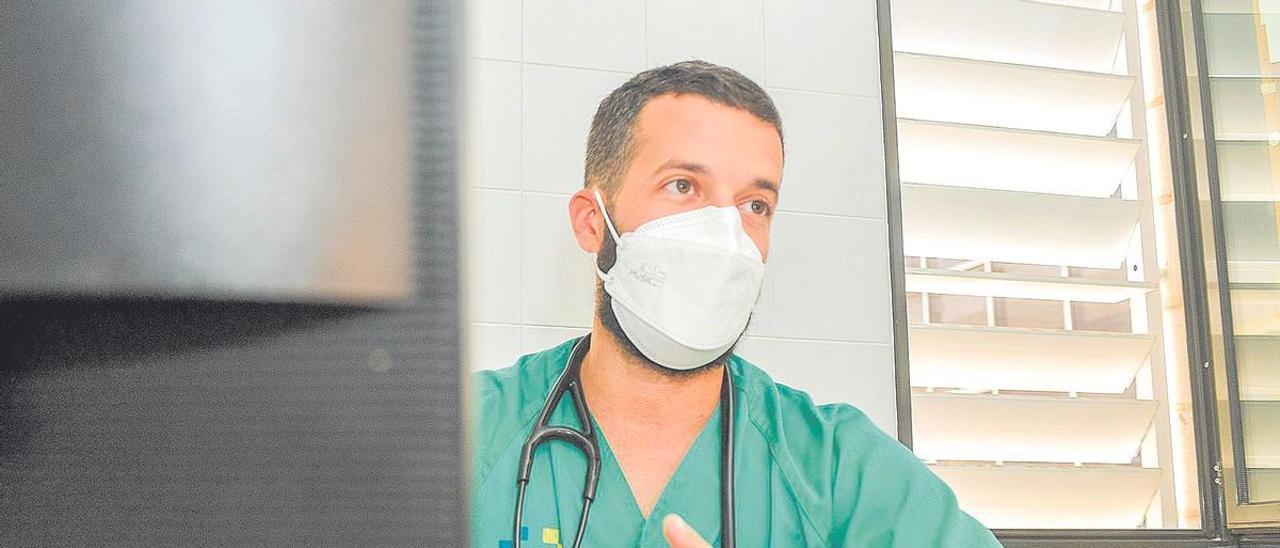 El doctor Santiago Osorio, especialista en Neumología en el Hospital Universitario de Gran Canaria Doctor Negrín.