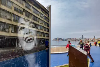 50 retratos en blanco y negro como homenaje a las mujeres de Benidorm