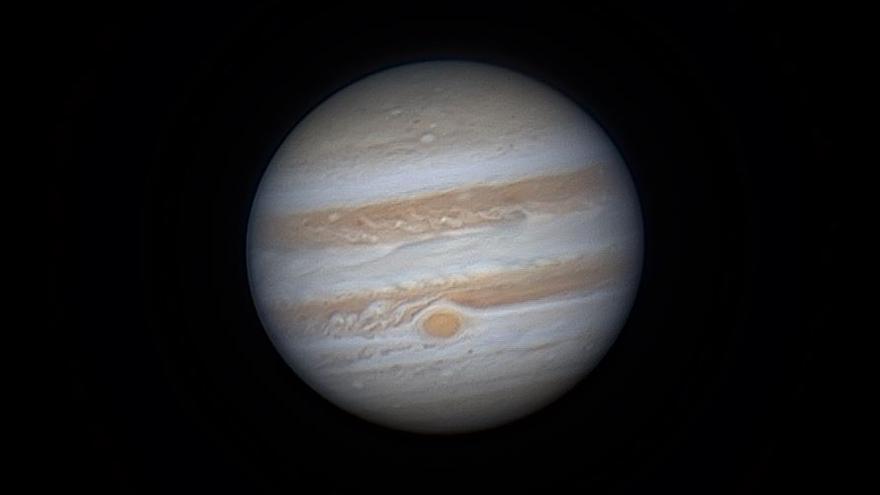Júpiter visto desde Ibiza en su distancia más próxima a la Tierra