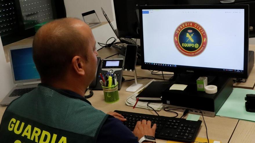 La Guardia Civil de Córdoba recupera cerca de 10.000 euros de una persona que sufrió la estafa de &quot;El familiar en apuros&quot;