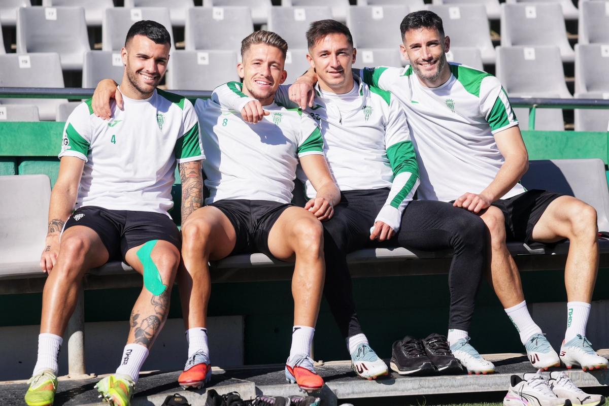Álex Martín, Isma Ruiz, Carracedo y Albarrán, en una sesión de trabajo del Córdoba CF de esta semana.