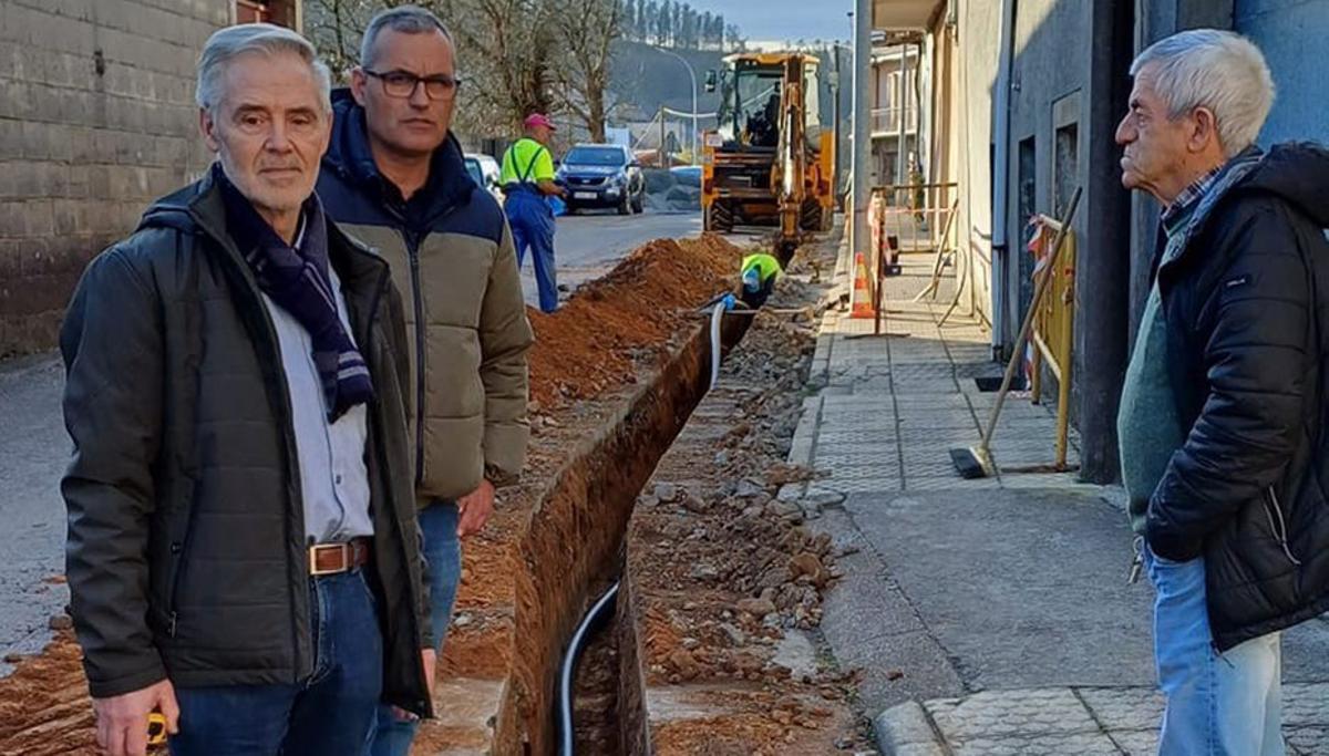 Luis Taboada y Juan Carlos Rodríguez visitaron las obras. |