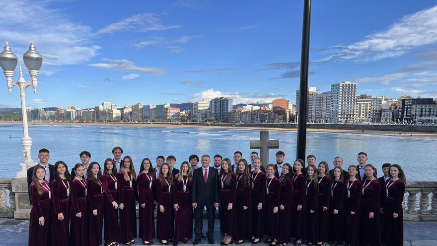 El concierto del coro ucraniano "Canticum" en Gijón, en imágenes