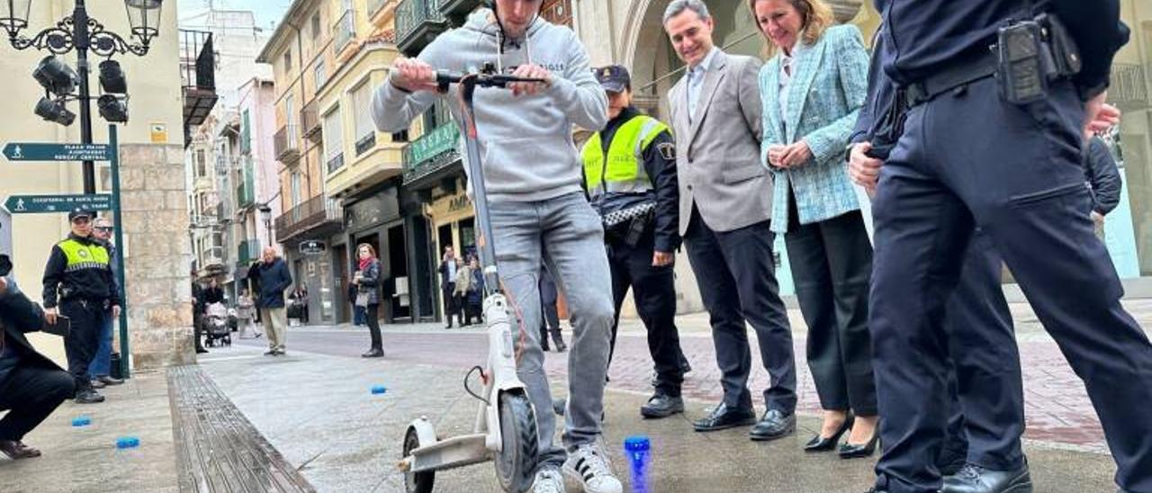 Castelló impone 22 multas a usuarios infractores de patinetes en un mes