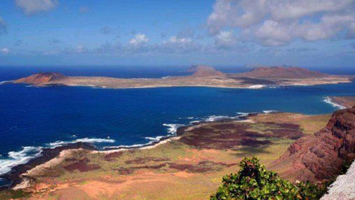 35 embarcaciones recreativas podrán pescar en la reserva marina de La Graciosa