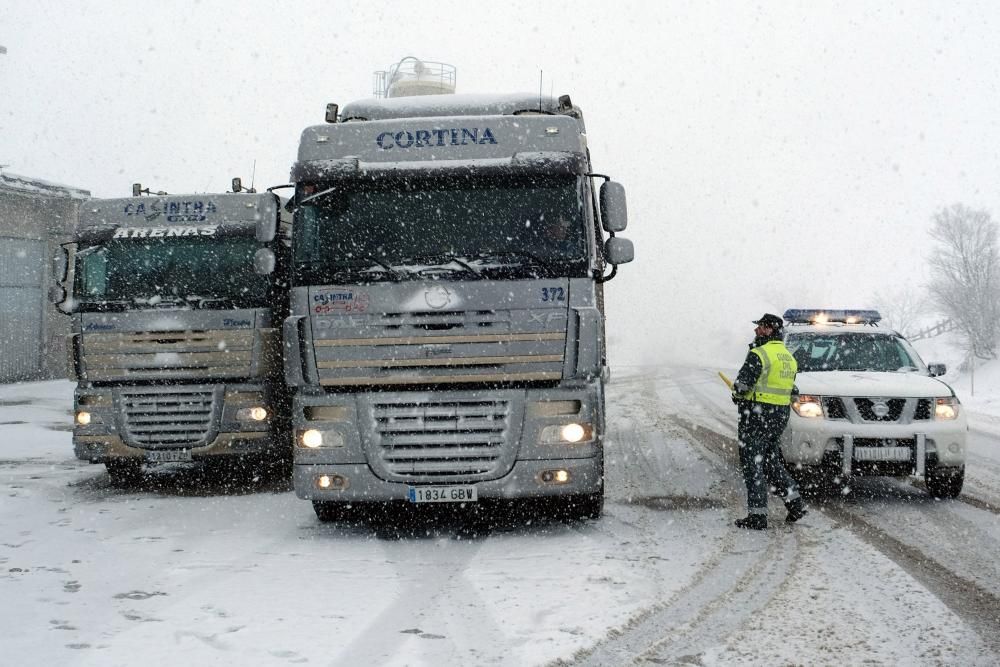 Temporal de nieve en el Puerto de Pajares