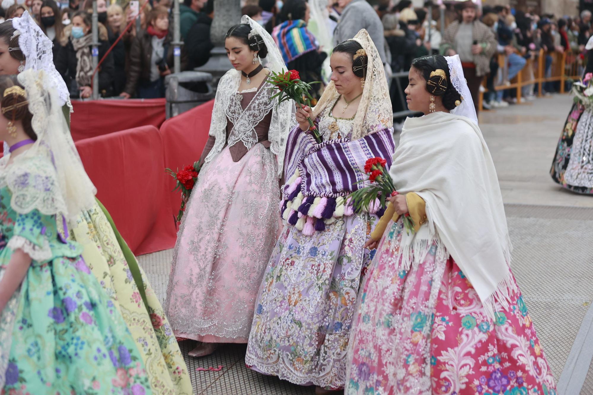 Búscate en el segundo día de ofrenda por la calle Quart (entre las 18:00 a las 19:00 horas)