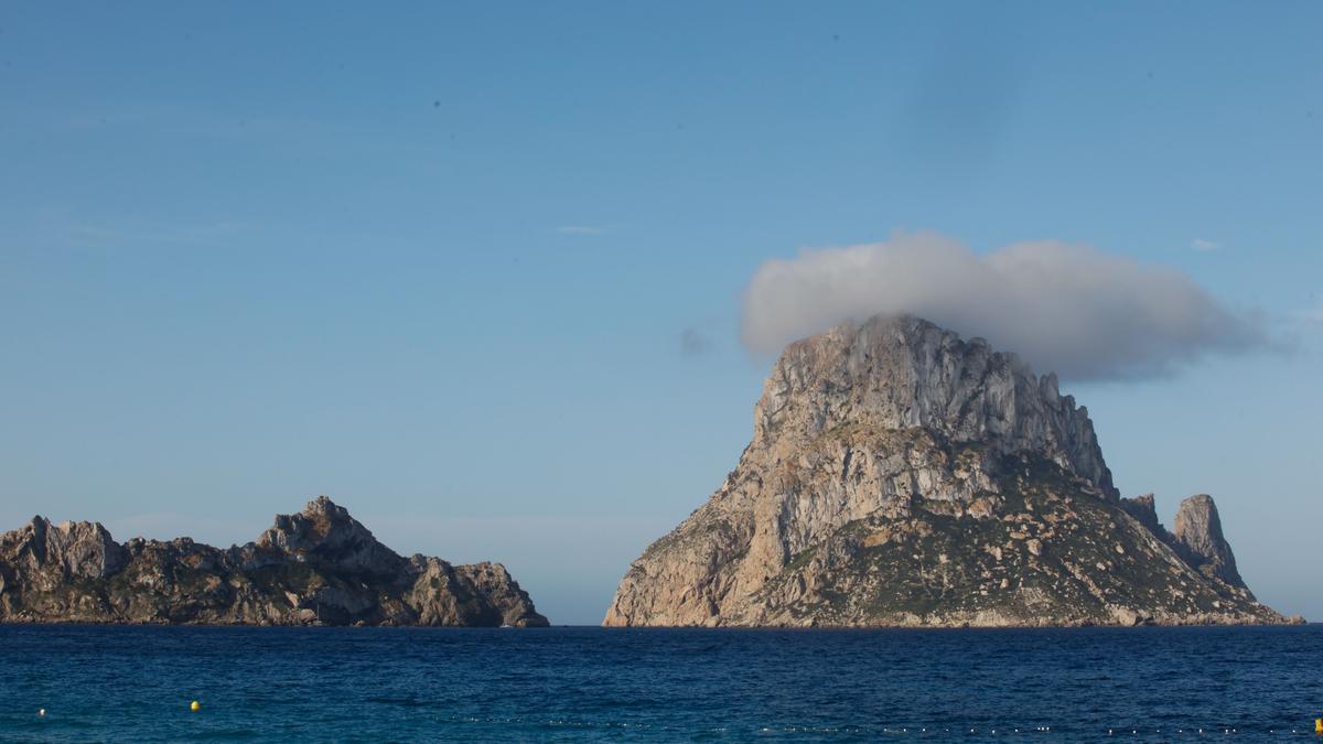 La patera ha sido localizada al oeste de es Vedrà