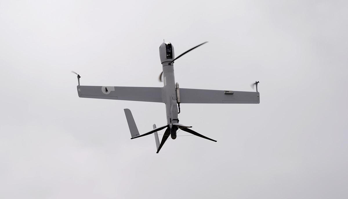 Vuelo en vertical del Flexrotor en Colmenar Viejo (Madrid).