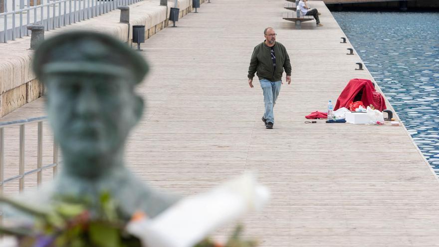 La Autoridad Portuaria proyecta mezclar el memorial del Stanbrook con el de otros marinos alicantinos ilustres