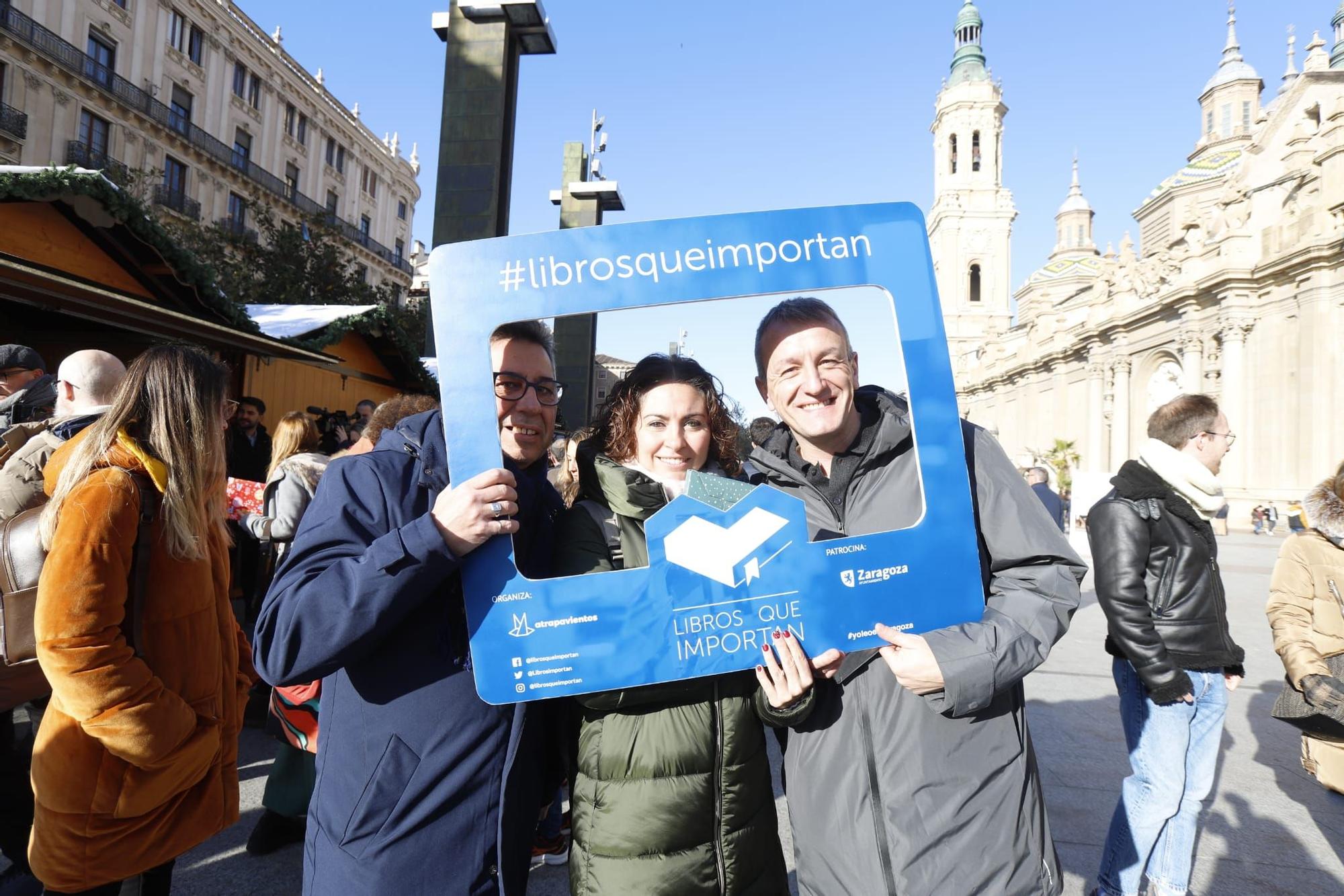 Inauguración Libros que importan en la Plaza del Pilar