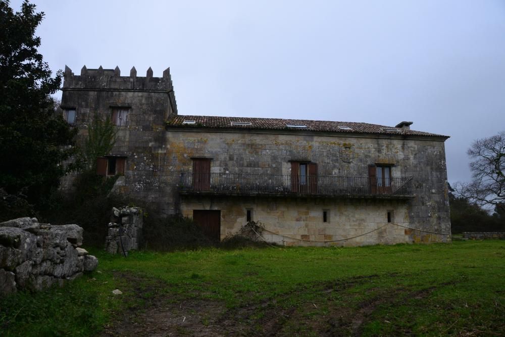 El pazo de Aldán, víctima del expolio