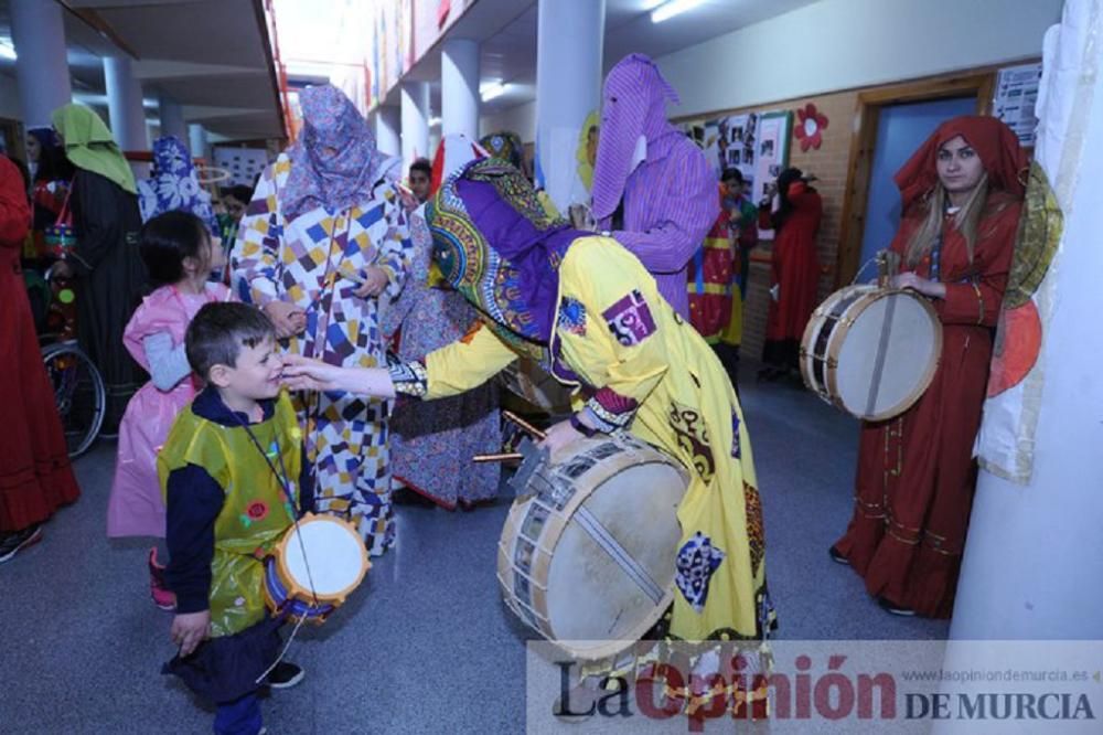 Los tambores de Moratalla llegan al colegio Primitiva López