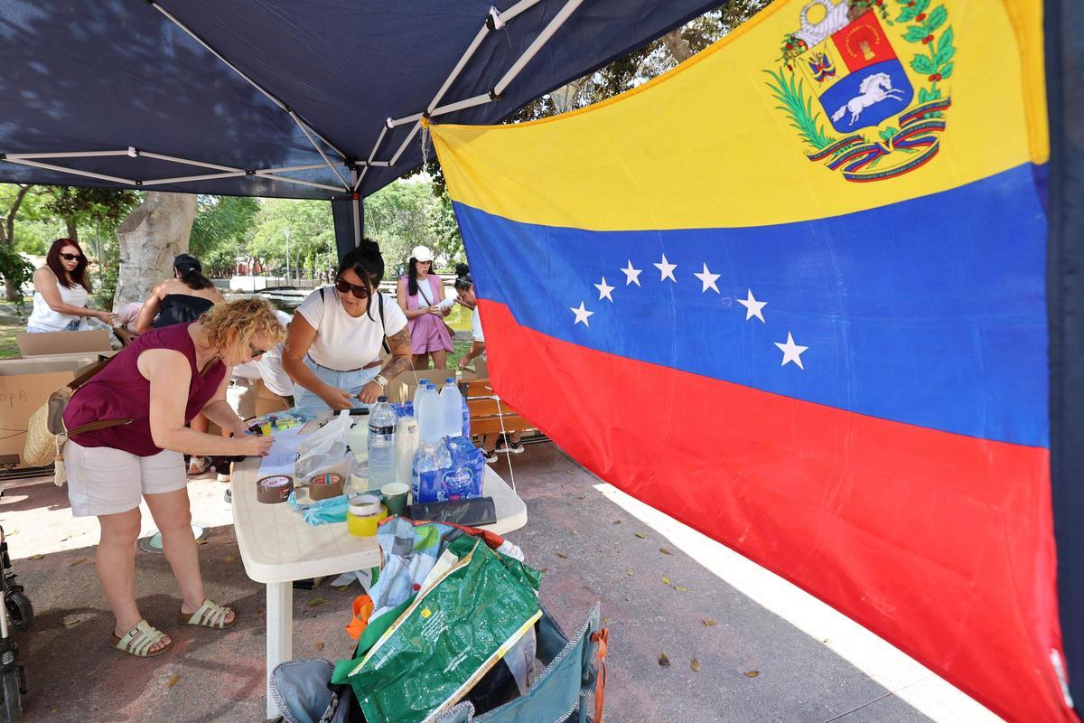 Galería: Recogida de donaciones en Ibiza para los damnificados por el terremoto en Venezuela