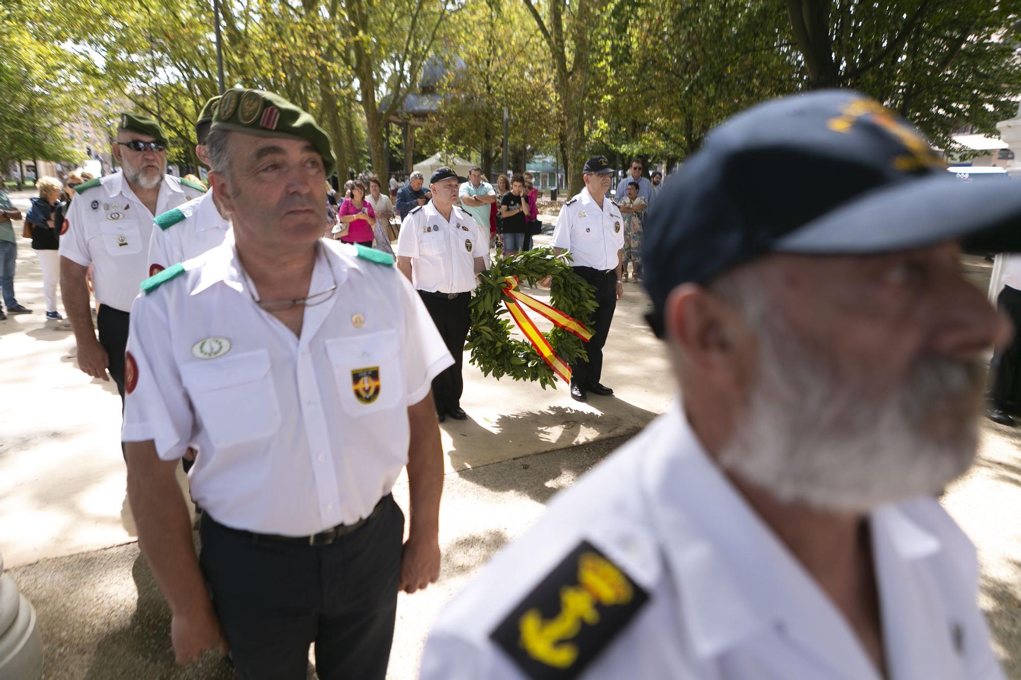 La asociación "Lepanto" de veteranos de la Armada rinde tributo al almirante avilesino Pedro Menéndez