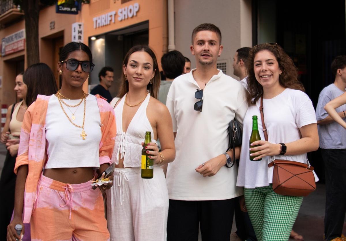 Emma Marín Torres, Belén Bolos Muñoz, Juan José Torres puig y Elena López Valero.