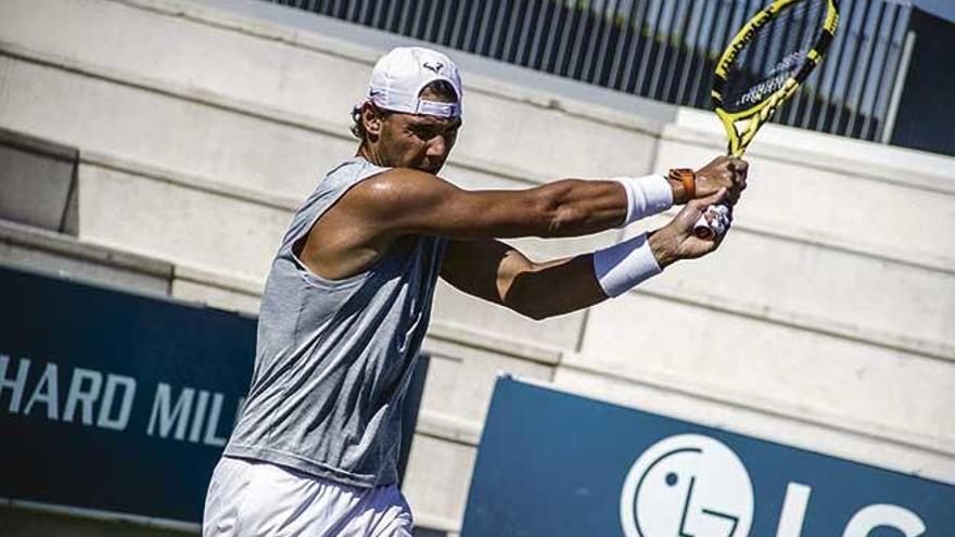 Rafel Nadal vuelve a los entrenamientos