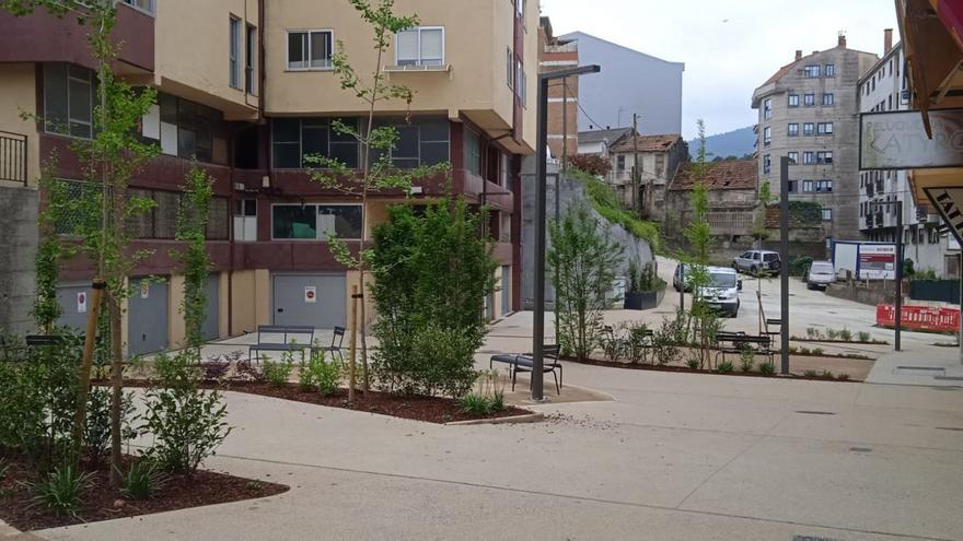 Imagen de la praza da Fonte do Mouro de Redondela tras su reforma, que ha sido premiada por el Colexio de Arquitectos de Galicia.  // FdV