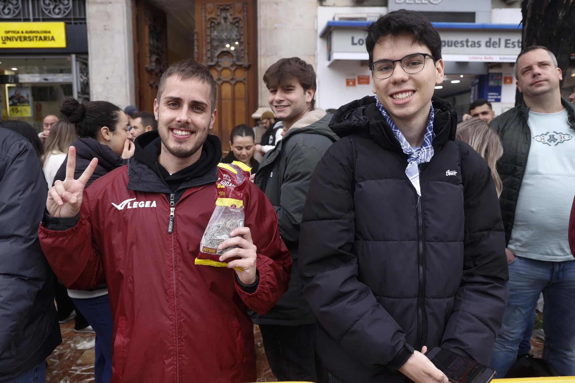 Búscate en la tercera mascletà de Fallas