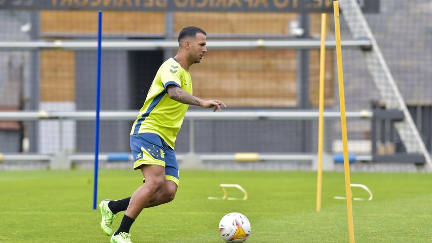 Entrenamiento de Jonathan Viera (24/08/2021)